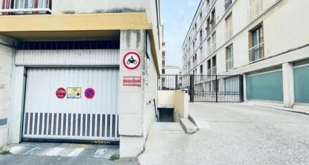 T2 Avignon Climatisé Intra Muros Spacieux et Lumineux Отели рядом с Аэропорт Авиньон-Комон