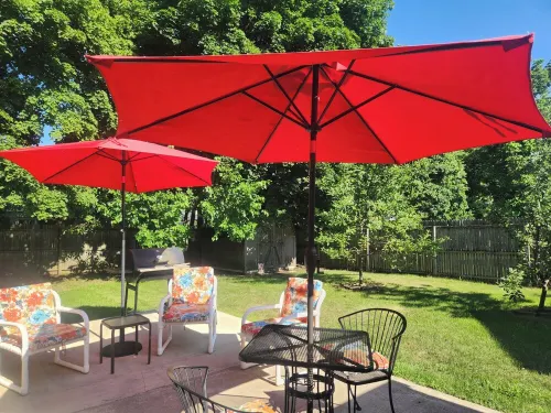 Spotless Geneva Home!  Minutes to Wineries, Spires, Downtown, & the Strip! - Wifi