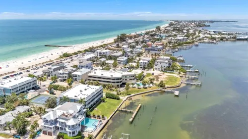 Mermaid Tale 2 Bedroom Condo by Redawning