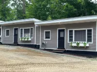 2 Bdrm Cozy Cottage #1 -Water Access and Dock on Lake Winnipesaukee - Meredith Hotels in Meredith