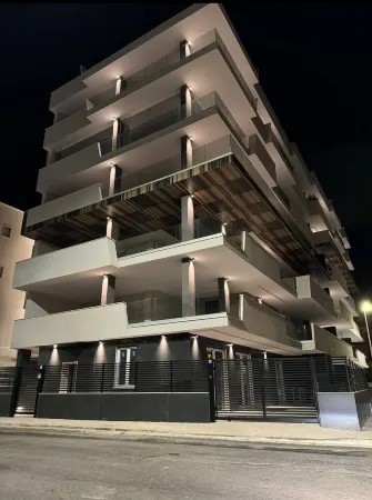 Suite House Palace La Fenicia Отели рядом с достопримечательностью «Piazza Vittorio Emanuele II»