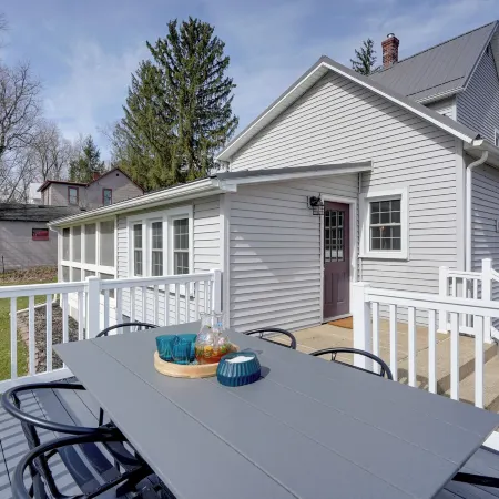 Gambier Vacation Rental ~ 5 Mi to Mt Vernon!