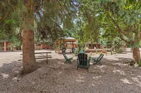 Timber Lodge Cabin 15 Отели рядом с достопримечательностью «Cave of the Winds»