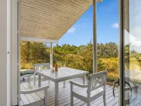 "Elna" - 400m from the Sea