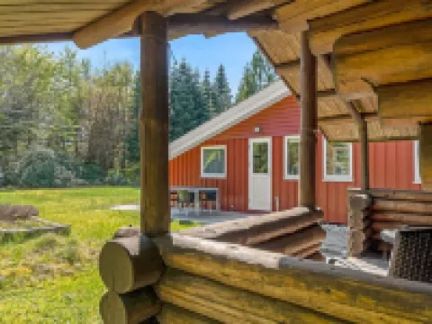 "Atti" - 500m to the Fjord