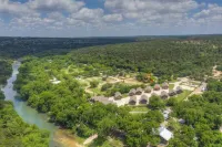 Let's Go Tubing! Awesome House-Next to River!