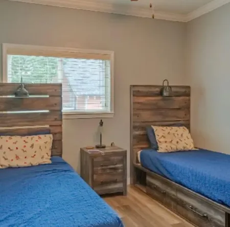 Beautiful Long Beach Condo with Ocean View!