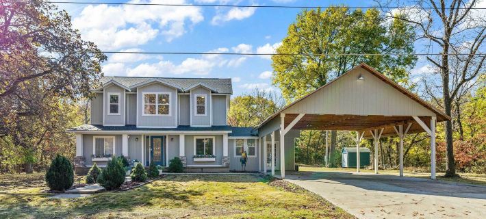Game Room + Large Backyard: Afton Home! Hotels in Delaware County