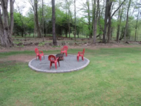 Cozy Log Cabin Near Cooperstown Dreams Park and All- Star Village