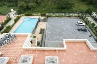 Captains Crown Hotels & Resorts Các khách sạn ở Baichanalli