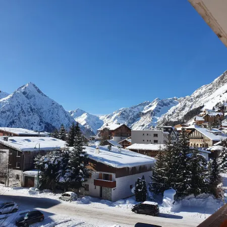 Alpine Comfort with Balcony