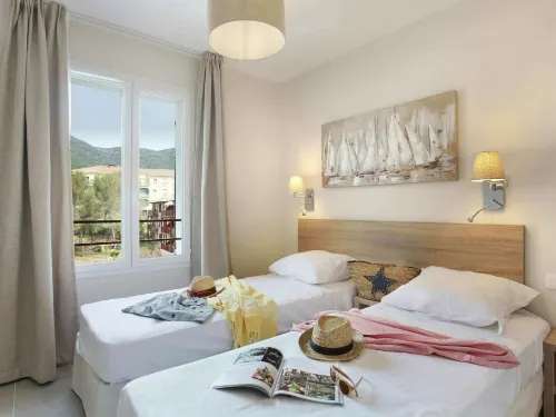Cozy & Contemporary Stay - Apartments