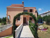 Apartment in Vrsi near the Sea Hotels in Vrsi