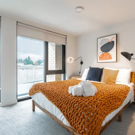 2BR | Gym, Lounge, Rooftop | Bellevue | Sophari C