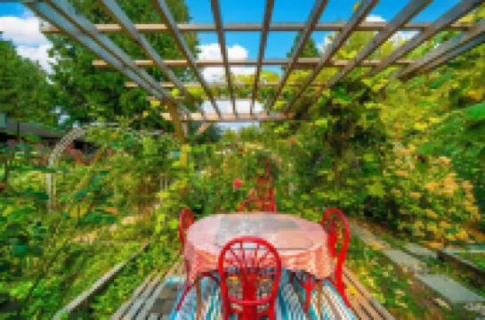 Cozy 3BR Villa · Garden View · Near Beach, short & long term rent , Local foods