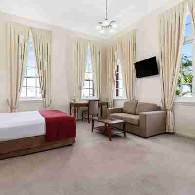 Quality Hotel Regent Rockhampton Rooms