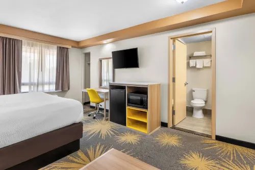 Econo Lodge Woodbridge Hotel a Iselin