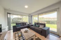 Ground Floor Apartment with Large Garden