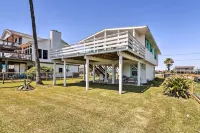 Gulf Coast Views! Coastal Winter Gem in Galveston - Country Houses