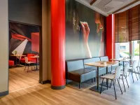 Ibis Hamburg Alsterring Hotels near هورن
