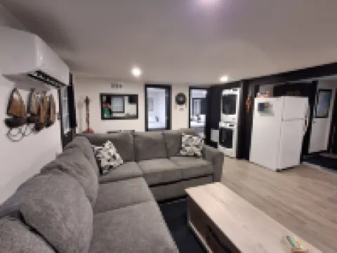 Cozy newly renovated home minutes from Sebewaing Harbor Marina to access bay.