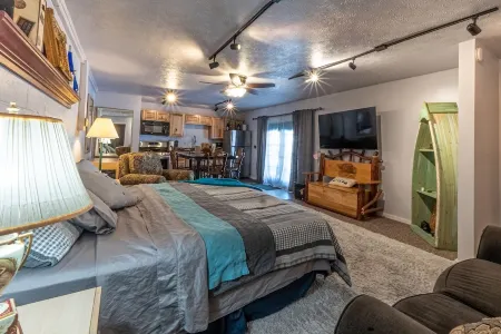 Sunset Suite  at Lake Sometimes!