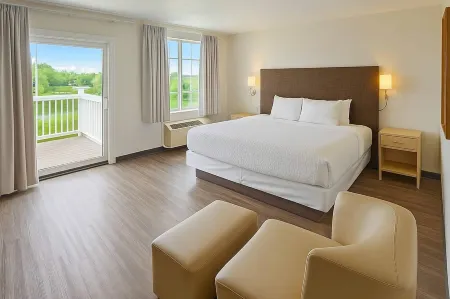 Clarion Inn Idaho Falls Riverfront Отели рядом с достопримечательностью «Giant Eagle Waterfall Nest»