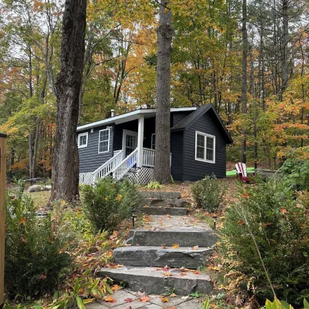 Riverside Blue… Your cozy guesthouse for all things Muskoka!