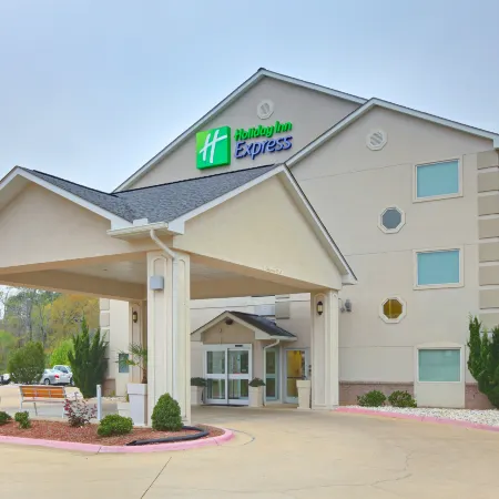 Holiday Inn Express & Suites EL DORADO by IHG