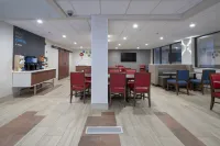 Holiday Inn Express & Suites COON RAPIDS-BLAINE AREA by IHG - Frühstück