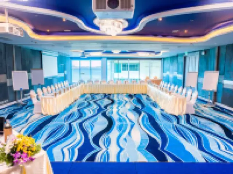 Centara Sonrisa Residences & Suites Sriracha Hotels in Si Racha