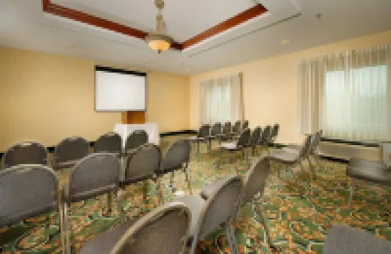 Holiday Inn Express & Suites LENOIR CITY (KNOXVILLE AREA) by IHG
