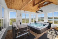 5 Bedroom Luxury Beach House at Cousins Seaside Cottage  in Sea View PEI