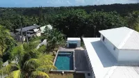Villa Entièrement Rénovée Située au Centre Avec une Très Très Belle vue sur mer