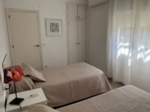 villa with private pool, 11 people, air conditioning located 200m from the beach