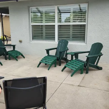 Everything! 3/2, FREE golf & 4-seat cart, Resident passes, pets, near Brownwood
