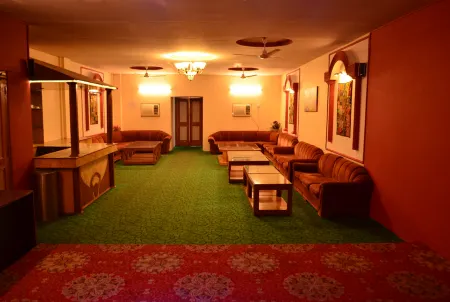 Hotel Sandhya Palace Отели в г. Shamshi