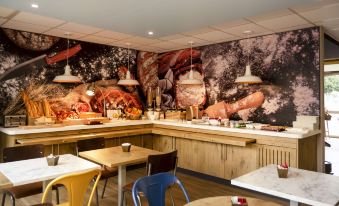 Ibis Carcassonne Centre la Cité