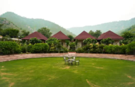 Desi Thath Resort Hotels in 