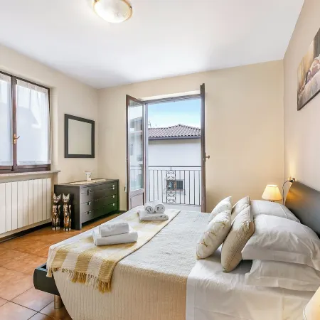 Sunset in Baveno: 1 Bed with Balcony - Happy Rentals