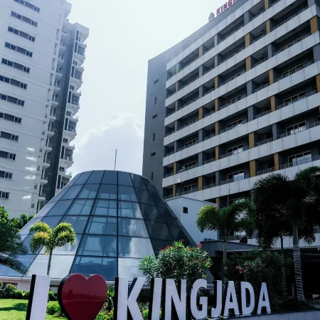 KINGJADA HOTEL Отели рядом с достопримечательностью «Dar Es Salaam War Cemetery»