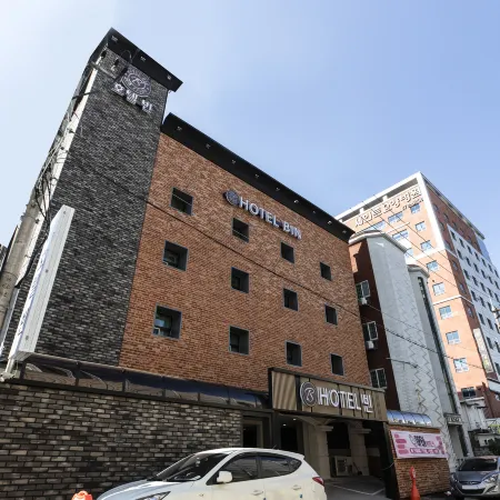 Incheon (Yonghyeon-Dong) Hotel Vin Отели рядом с достопримечательностью «Университет Иньхы»