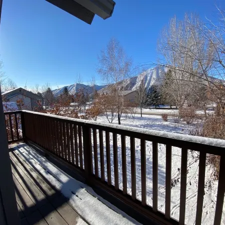 Della View 2BR Condo - In the Heart of Historic Downtown Hailey!