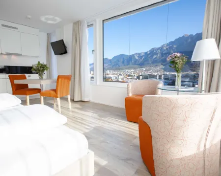 メルキュール クール シティ ウェスト クールのホテル