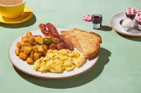 Arlo Washington DC - breakfast