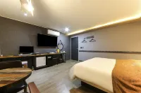 Suncheon Hotel Louys 순천시 호텔