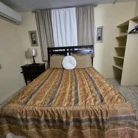 Casa Caribe w/Pool, BBQ, Game Room, Wi-Fi & Parking