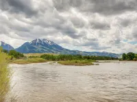 Montana Vacation Rental 32 Mi to Yellowstone! Hotels in Emigrant