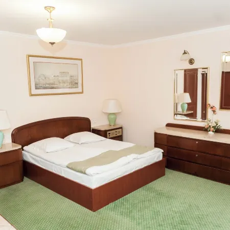 Noclegi Hit Rooms & Apartments Отели рядом с достопримечательностью «Таргувек»