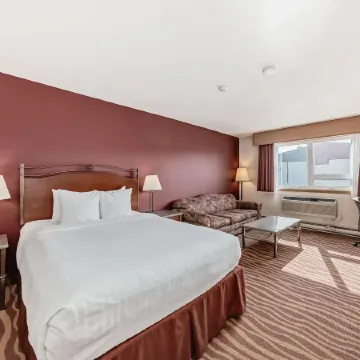 Invermere Inn